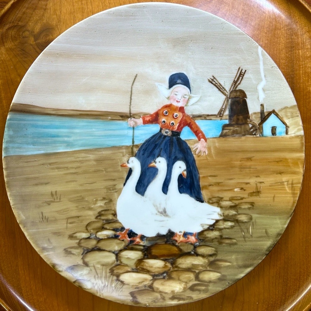 Rare Ceramic Dutch Girl w/Geese Vintage Plate Hand Painted Bavarian 9”